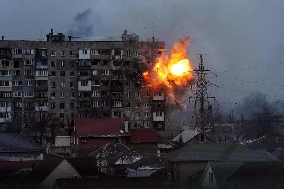Mariupol apartment bombed
